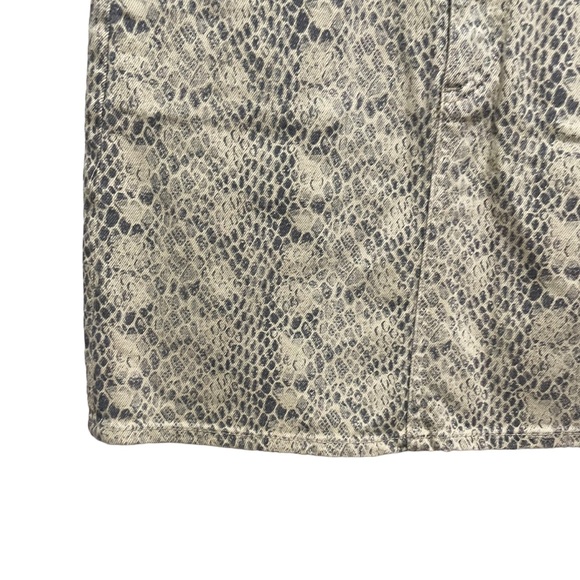 AG Adriano Goldschmied The Vera Mini Skirt Silk Python Fresh Sand Size 26 - Picture 5 of 10